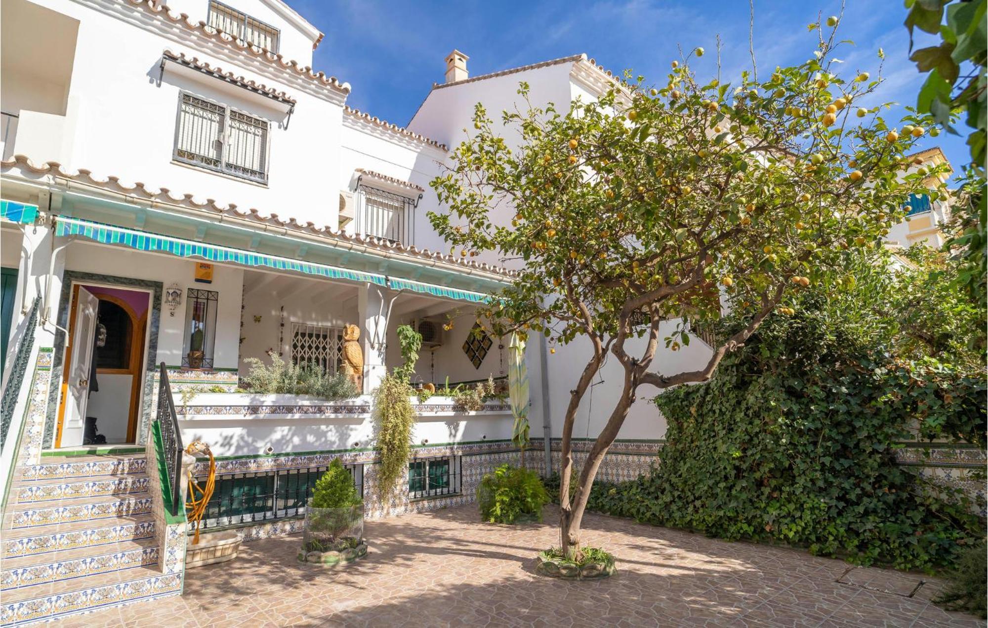 3 Bedroom Stunning Home In Torre Del Mar Luaran gambar